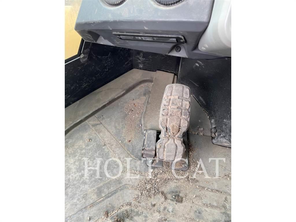 CAT 950GC QC Pale gommate