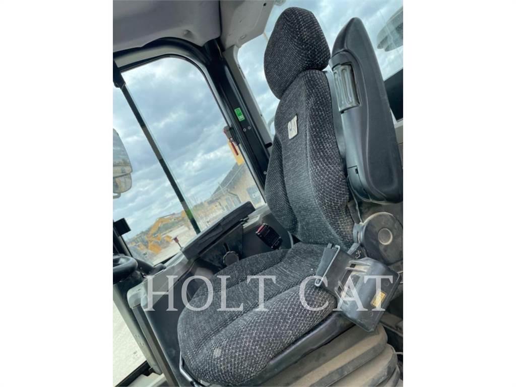 CAT 950GC QC Pale gommate