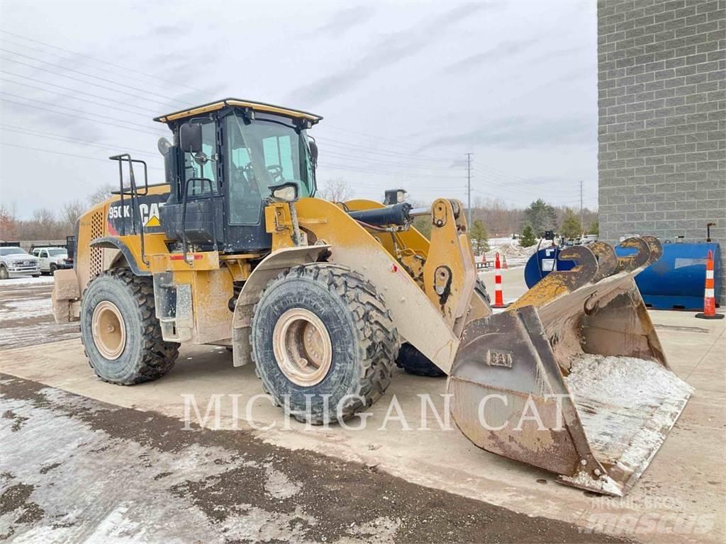 CAT 950K Pale gommate