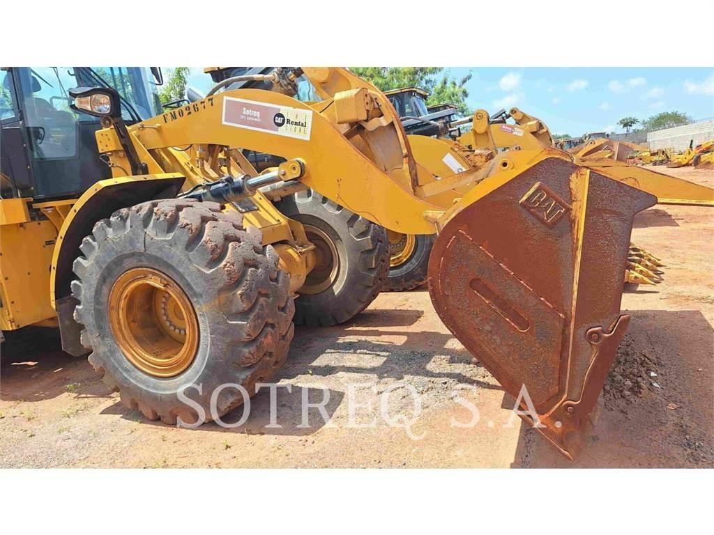CAT 950L Pale gommate