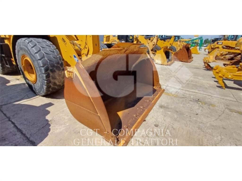 CAT 950M Pale gommate