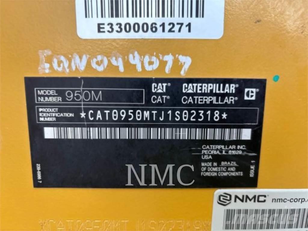 CAT 950M Pale gommate
