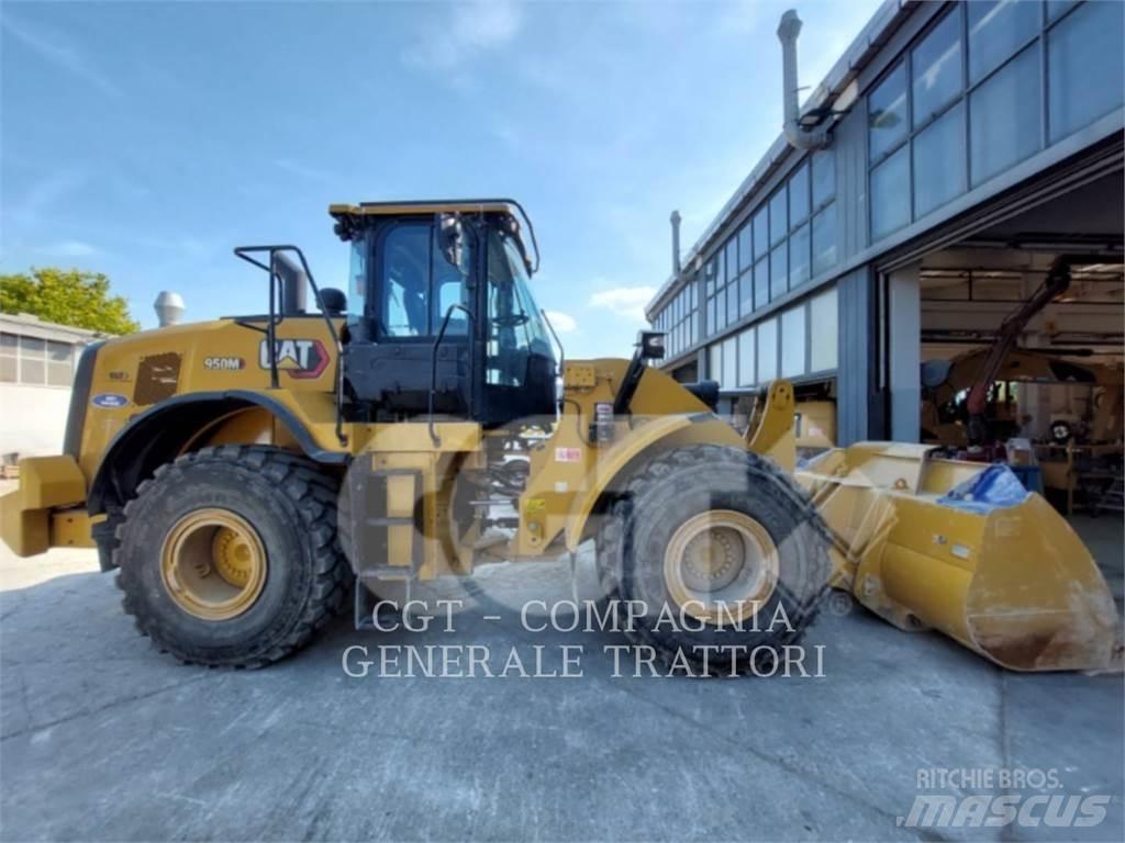 CAT 950M Pale gommate