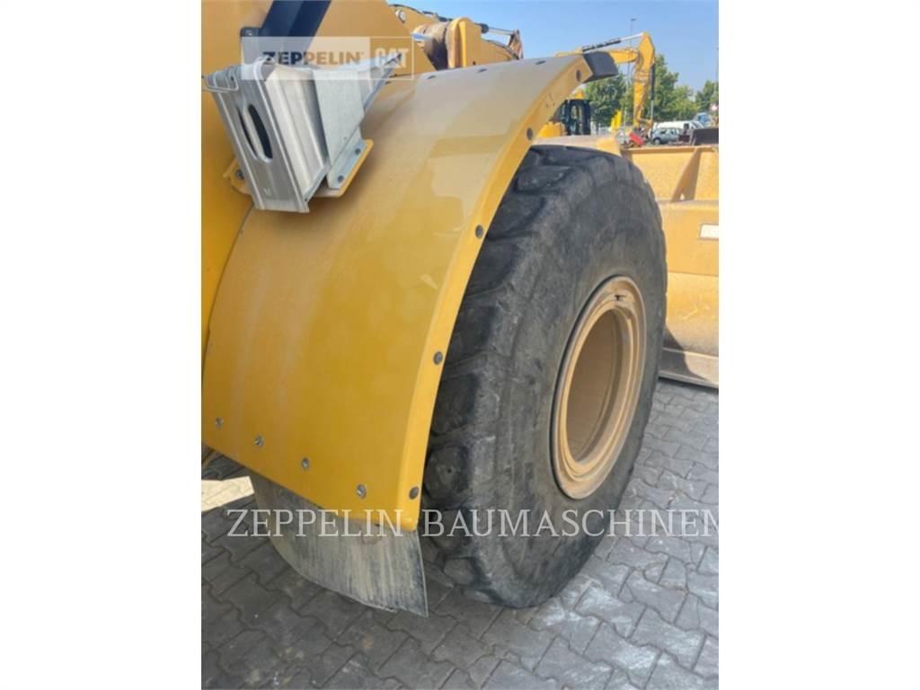 CAT 950M Pale gommate
