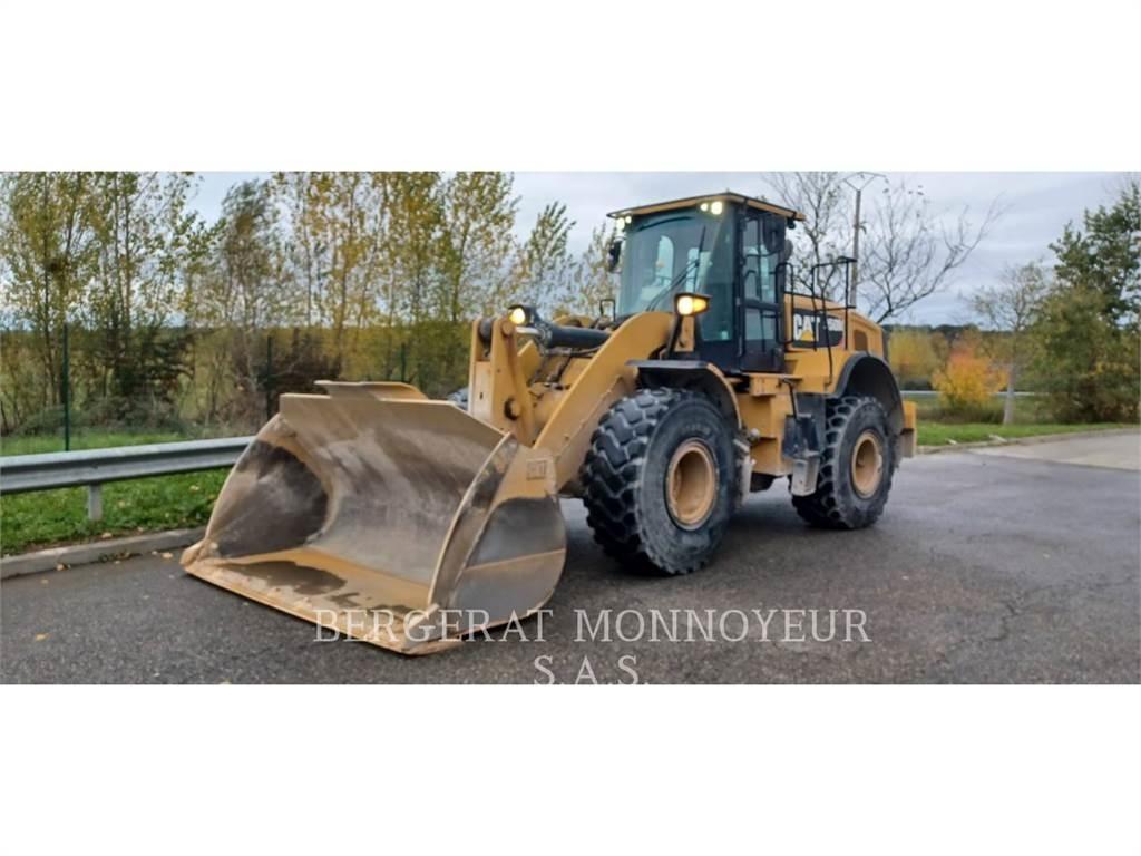 CAT 950M Pale gommate