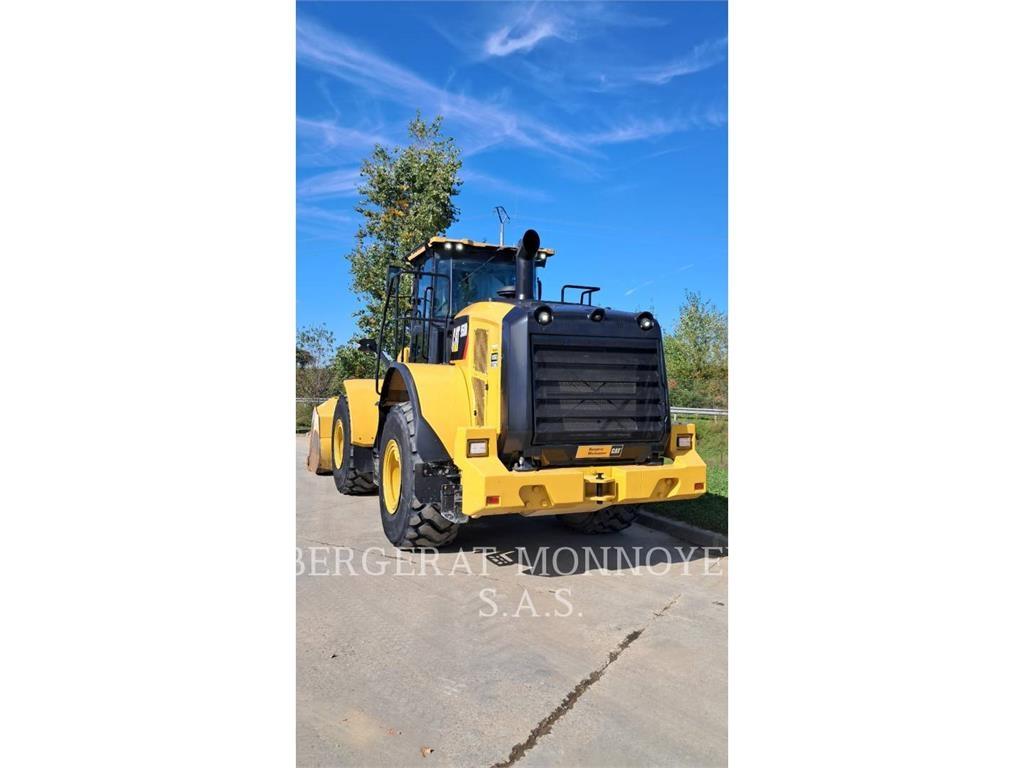 CAT 950M Pale gommate