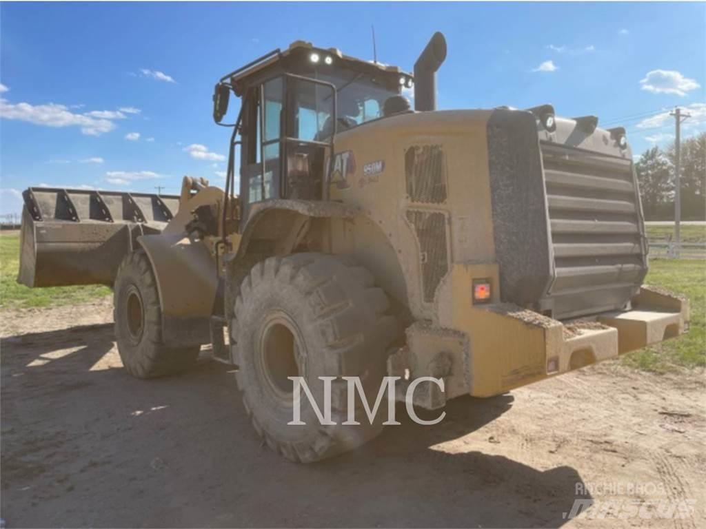 CAT 950M Pale gommate