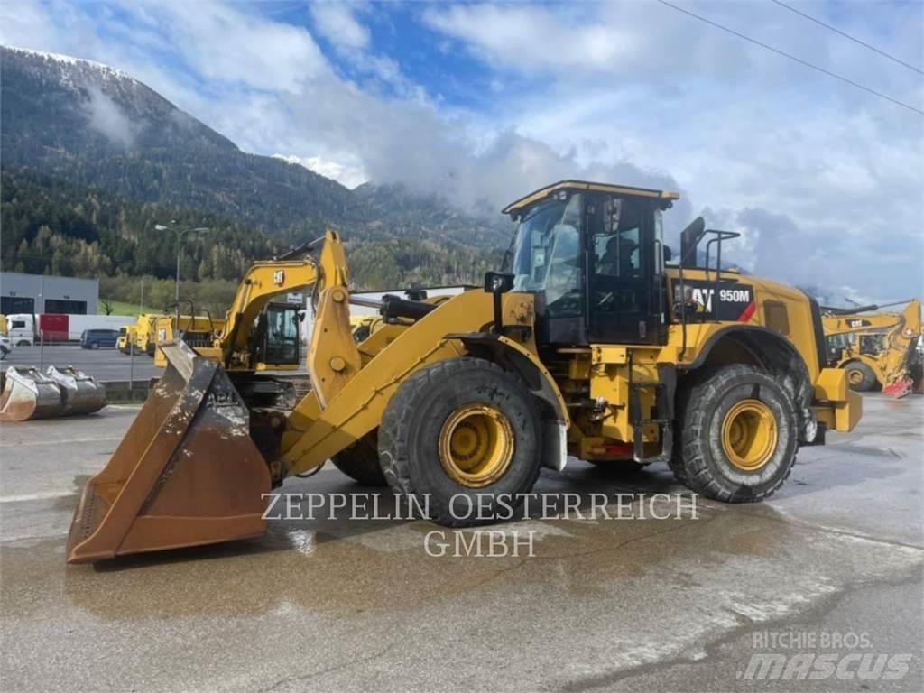 CAT 950M Pale gommate