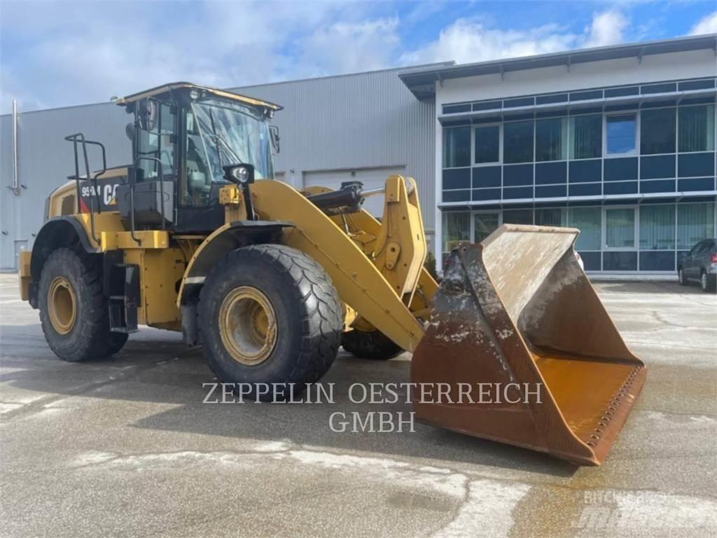 CAT 950M Pale gommate