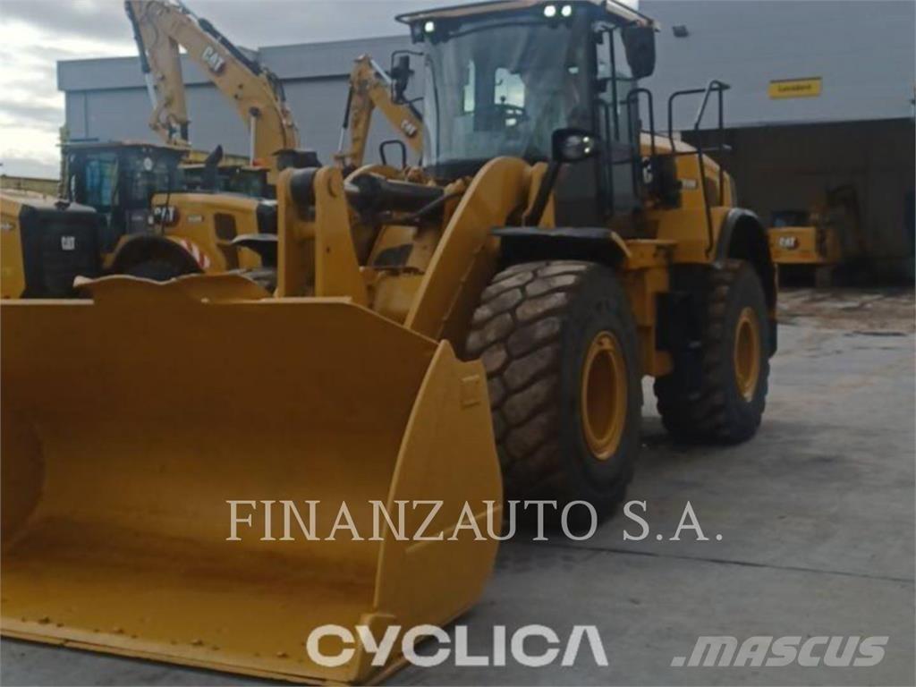 CAT 950M Pale gommate