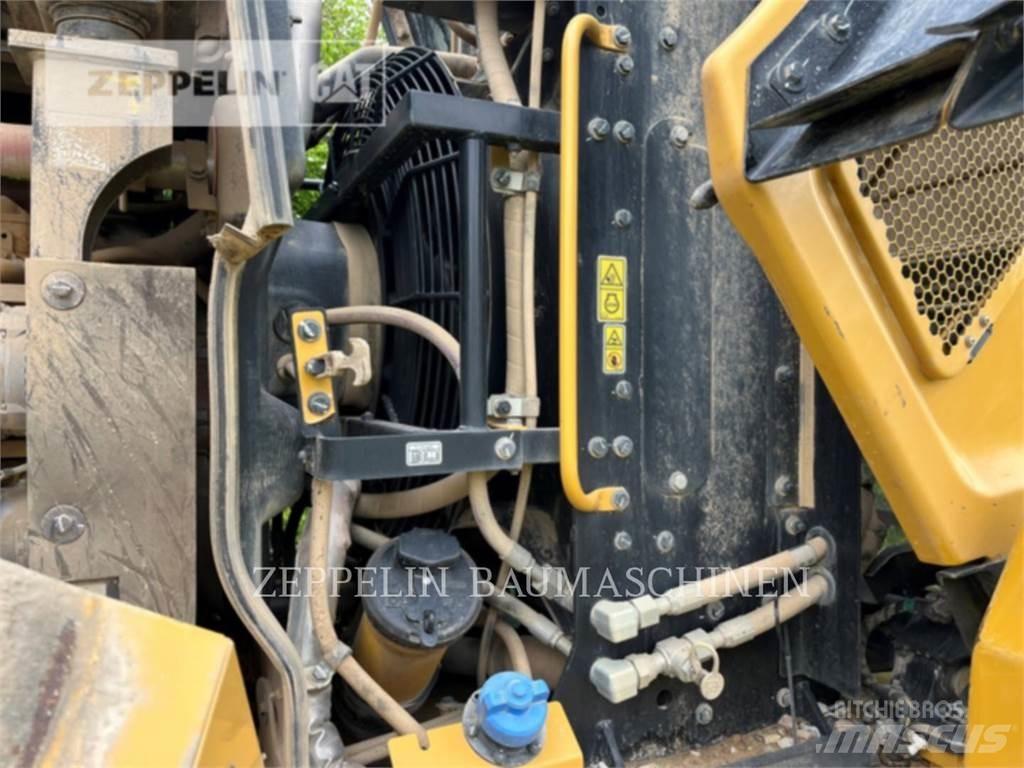 CAT 950M Pale gommate
