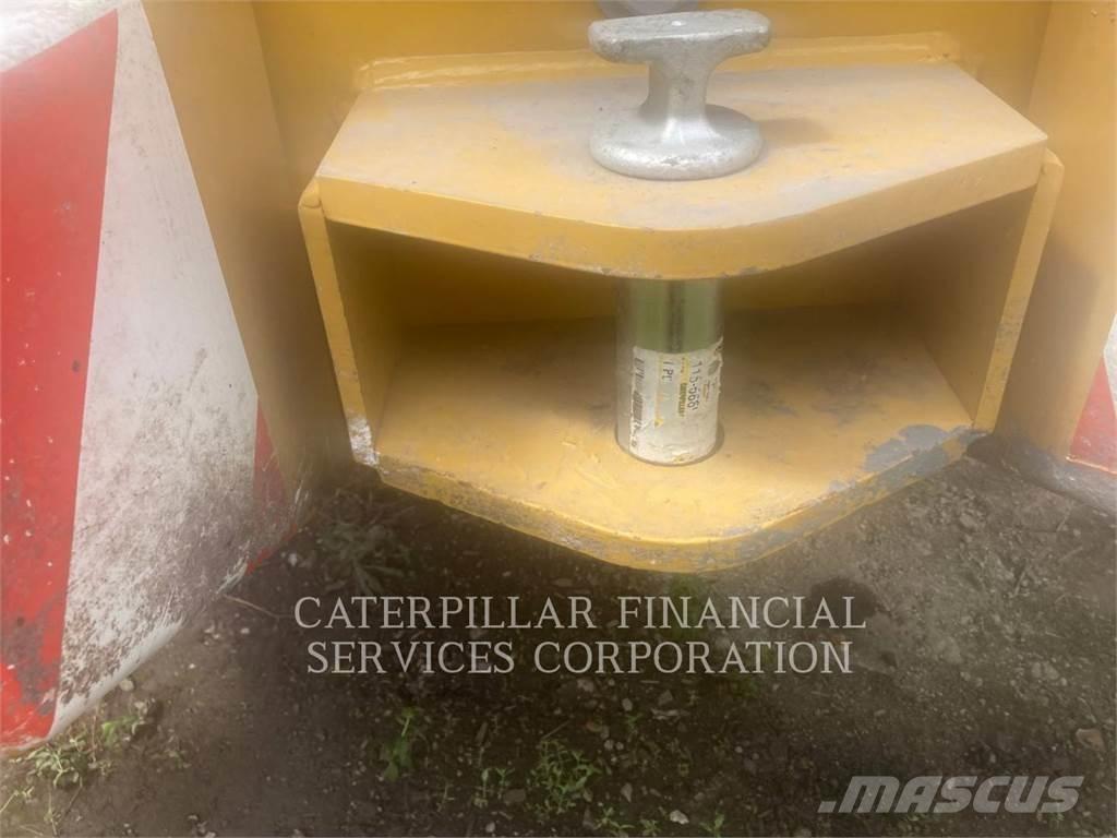 CAT 950M Pale gommate