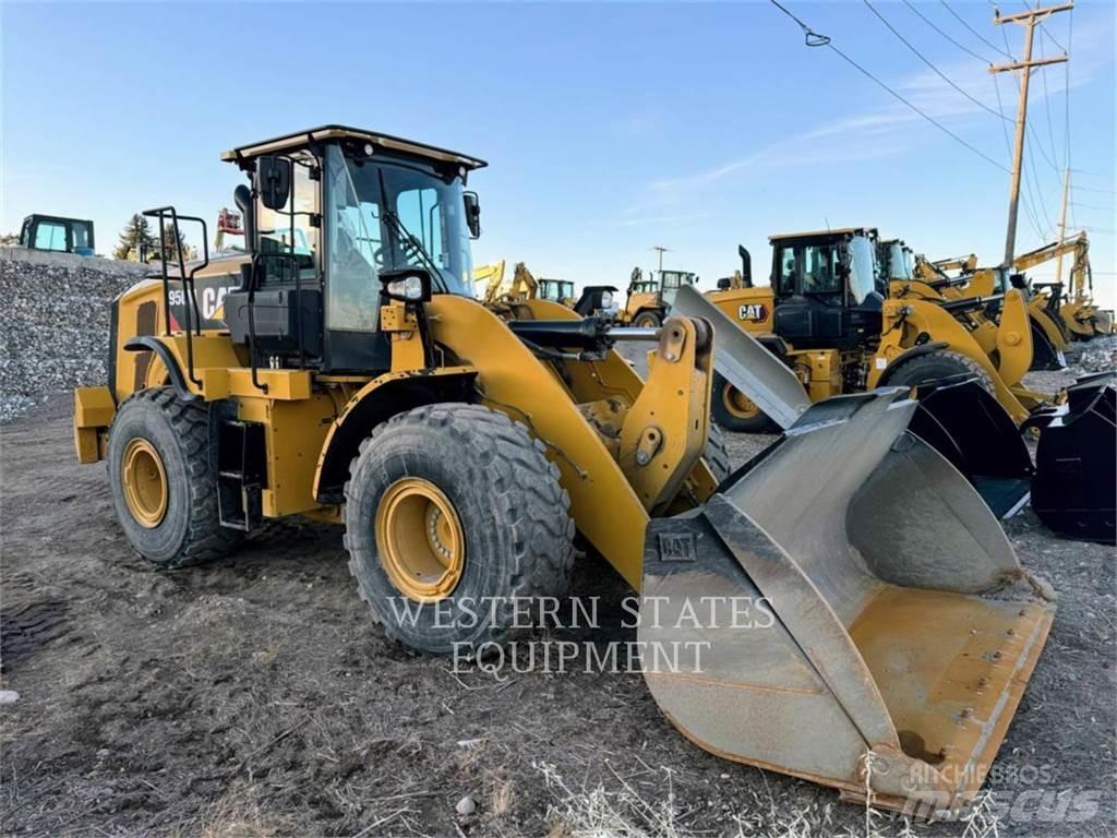 CAT 950M Pale gommate