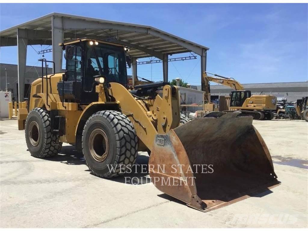 CAT 950M Pale gommate