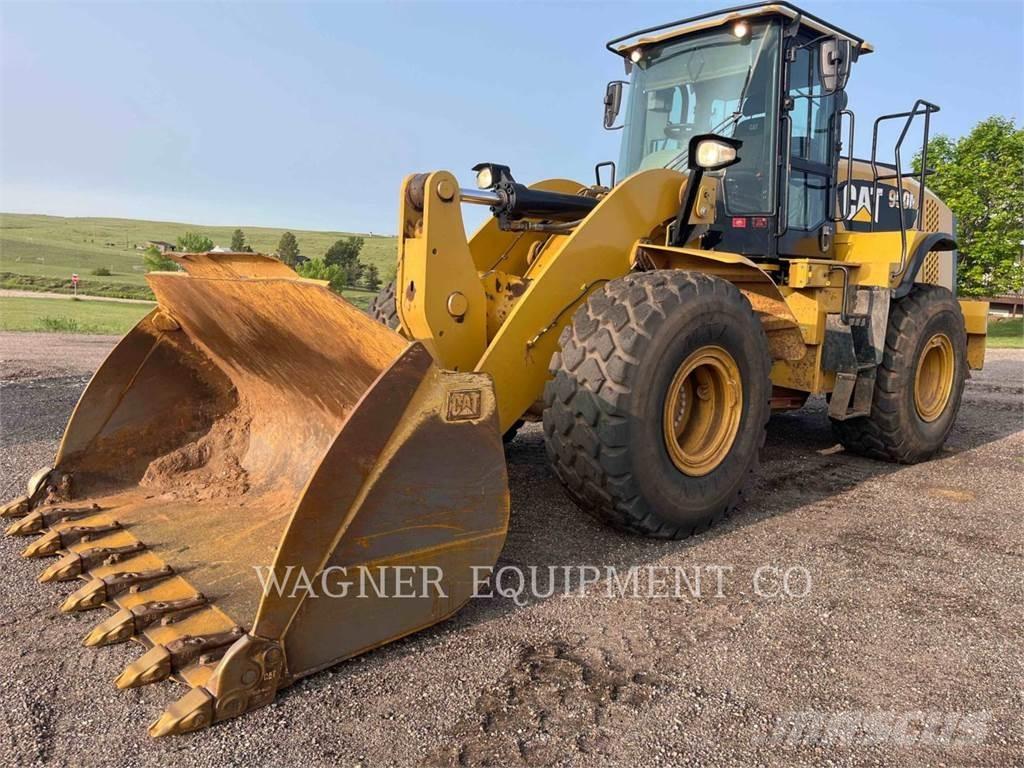 CAT 950M Pale gommate
