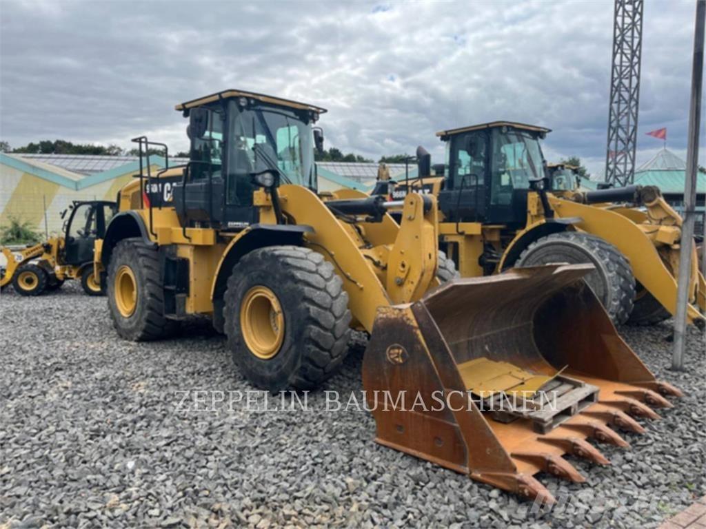 CAT 950M Pale gommate