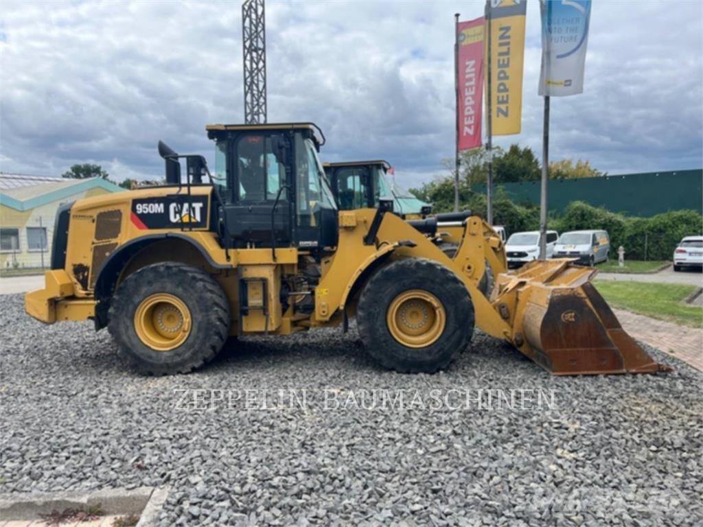 CAT 950M Pale gommate