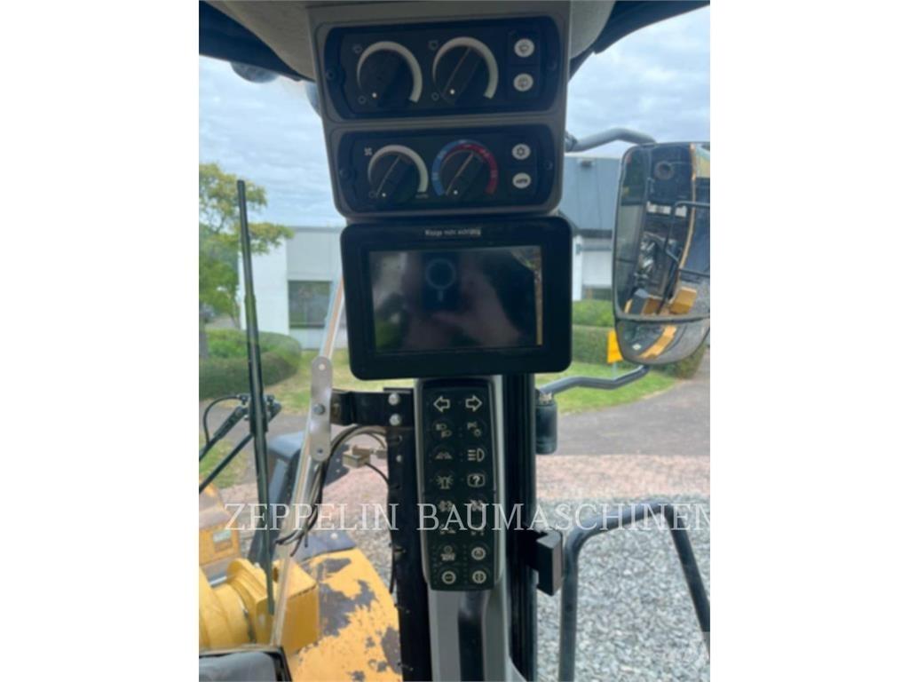 CAT 950M Pale gommate