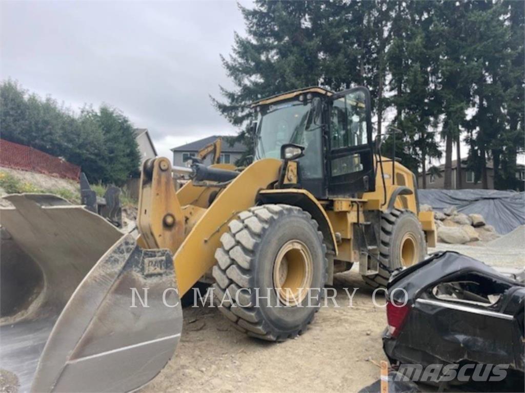 CAT 950M Pale gommate