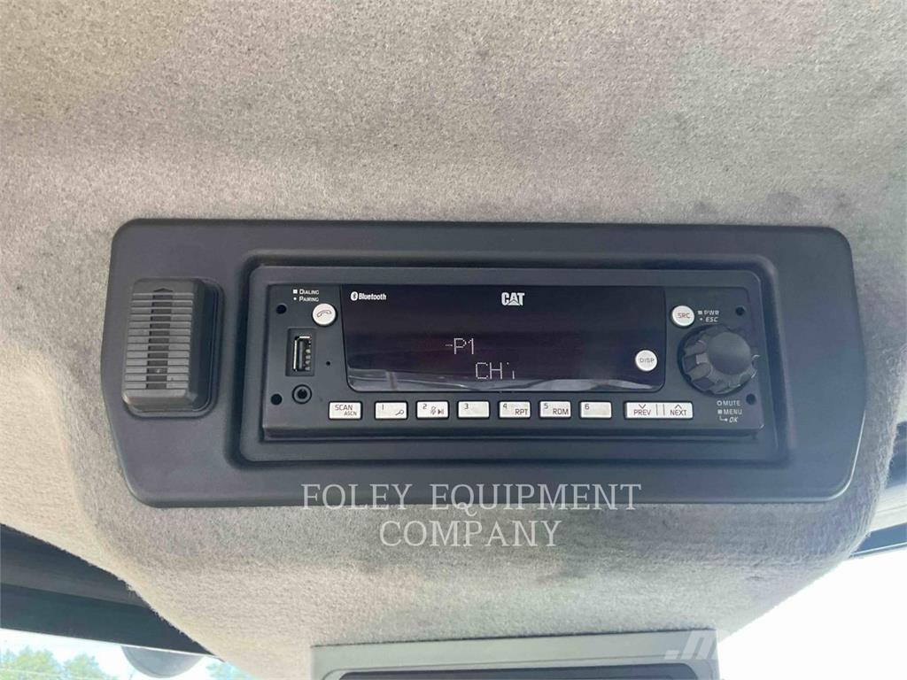 CAT 950M Pale gommate