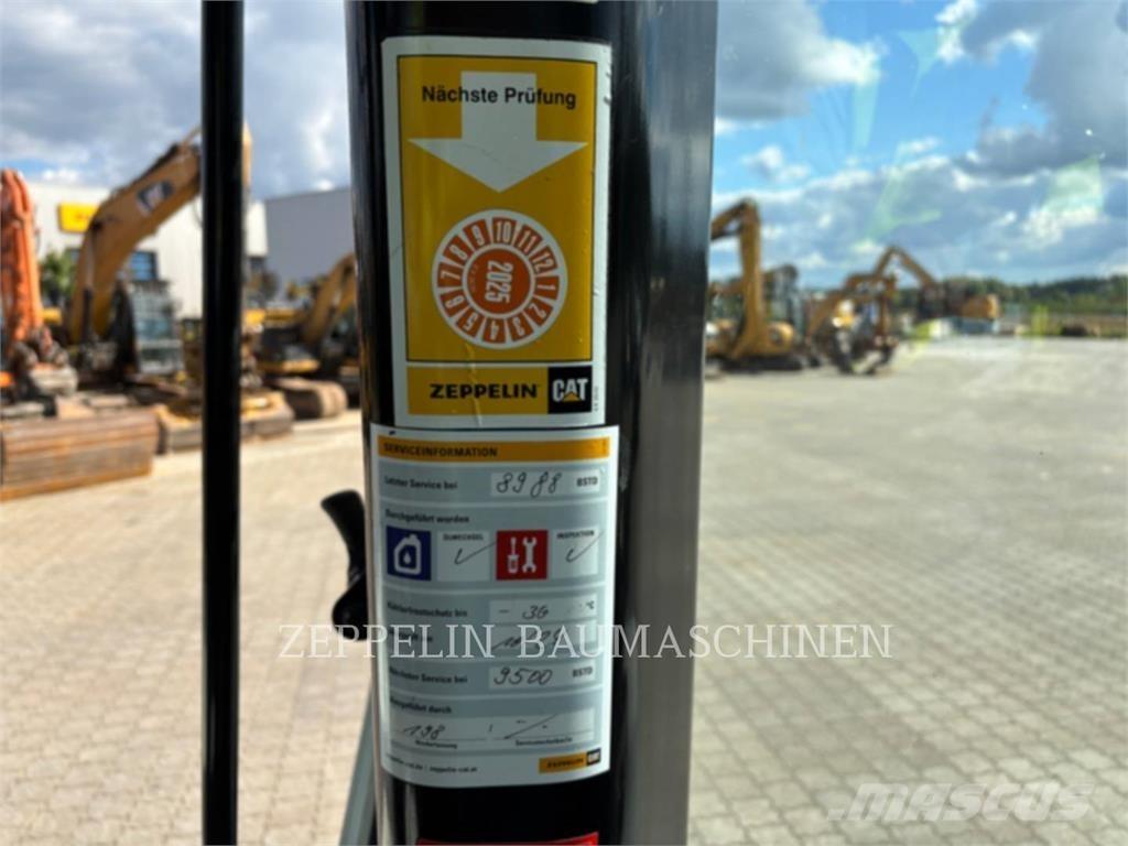 CAT 950M Pale gommate