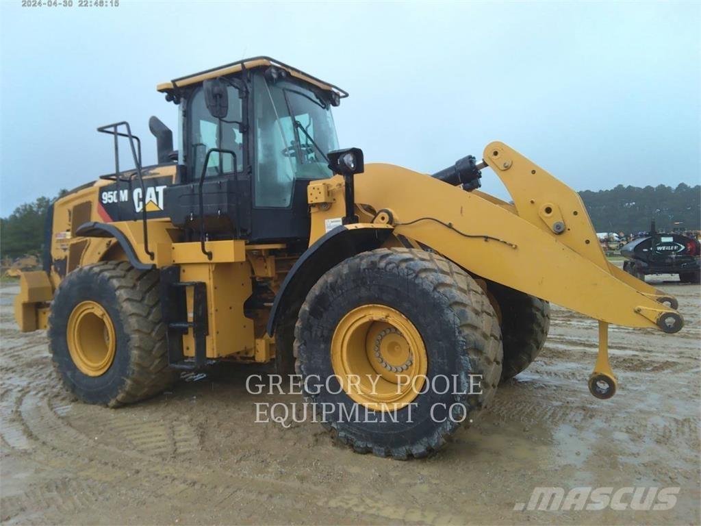 CAT 950M Pale gommate
