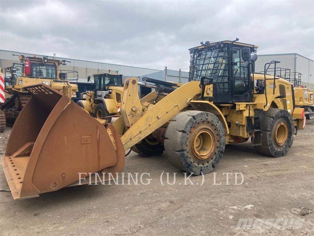 CAT 950M Pale gommate