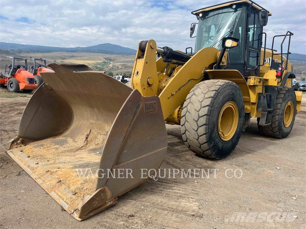 CAT 950M Pale gommate