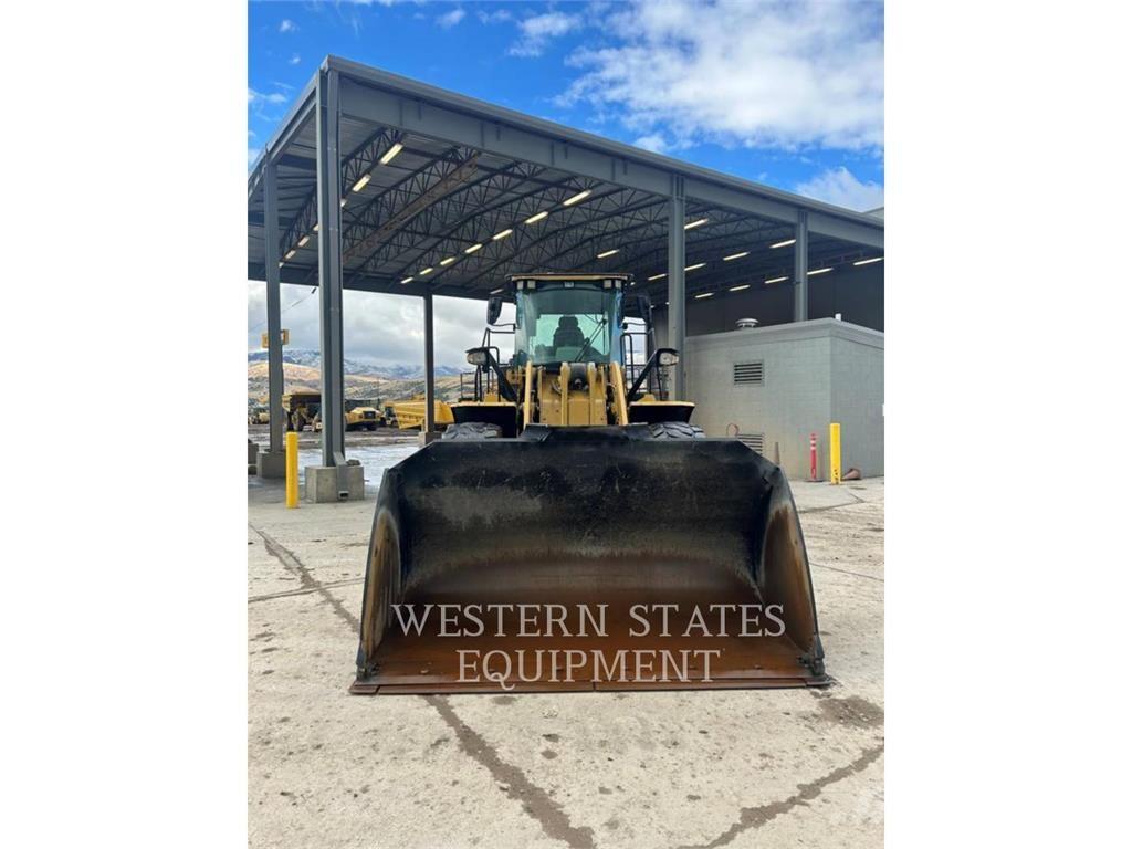 CAT 950M Pale gommate