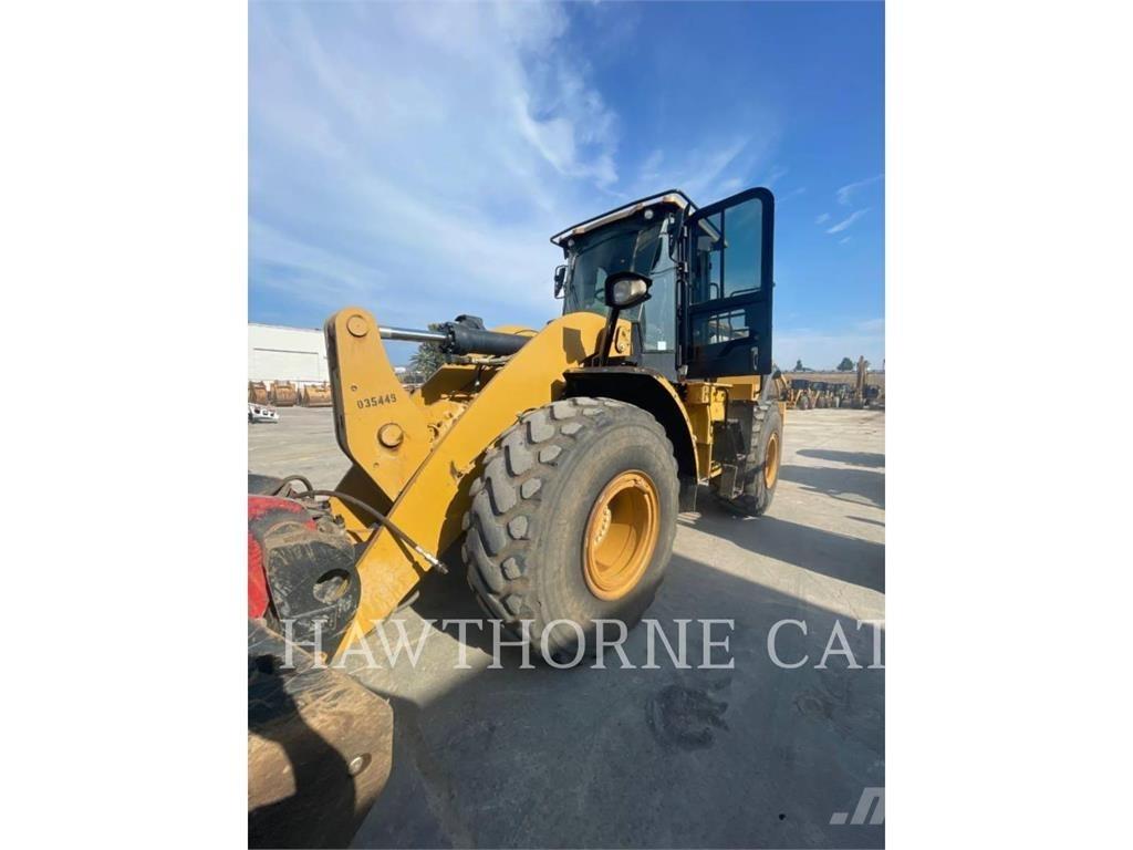 CAT 950M Pale gommate