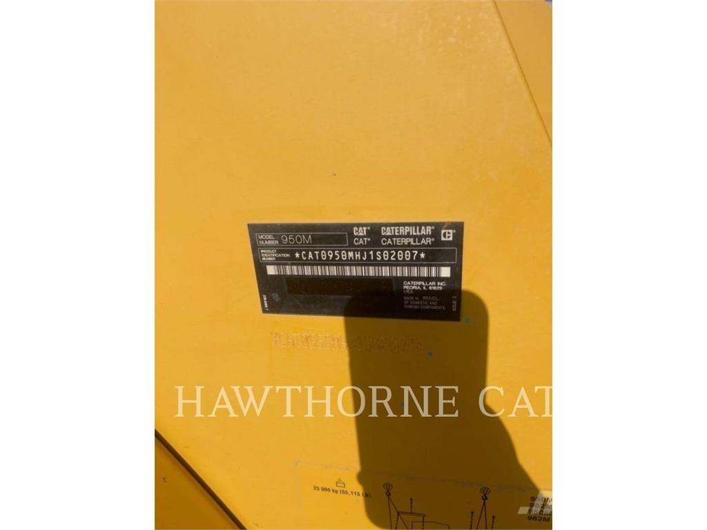 CAT 950M Pale gommate