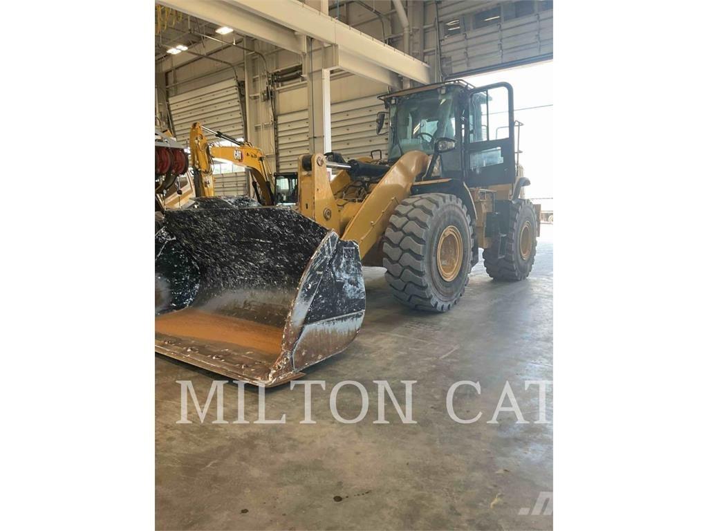 CAT 950M 3V Pale gommate