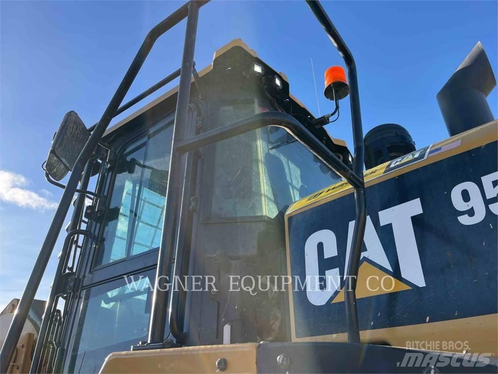 CAT 950M FC Pale gommate