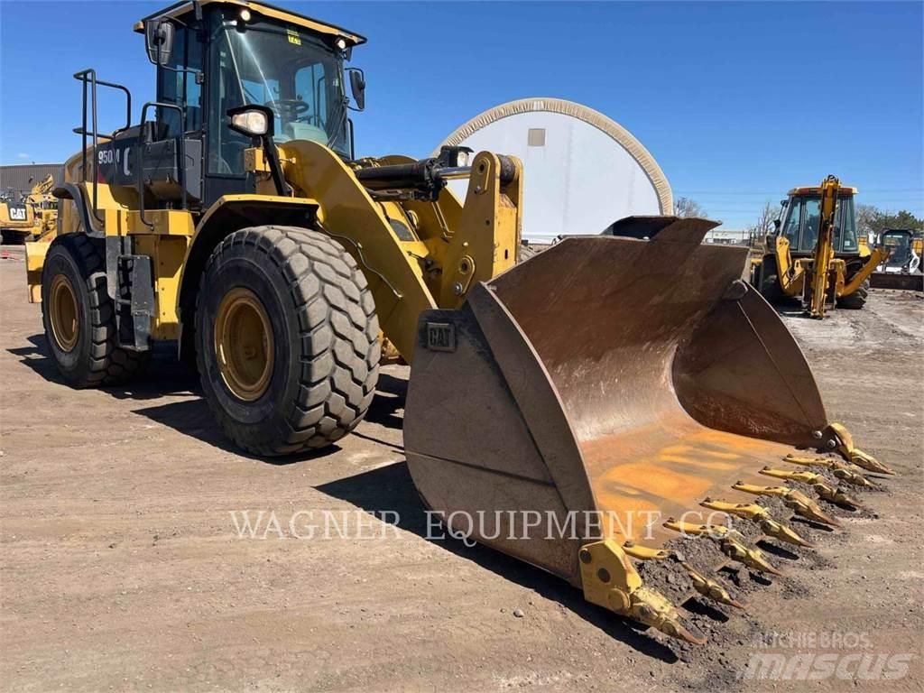 CAT 950M FC Pale gommate