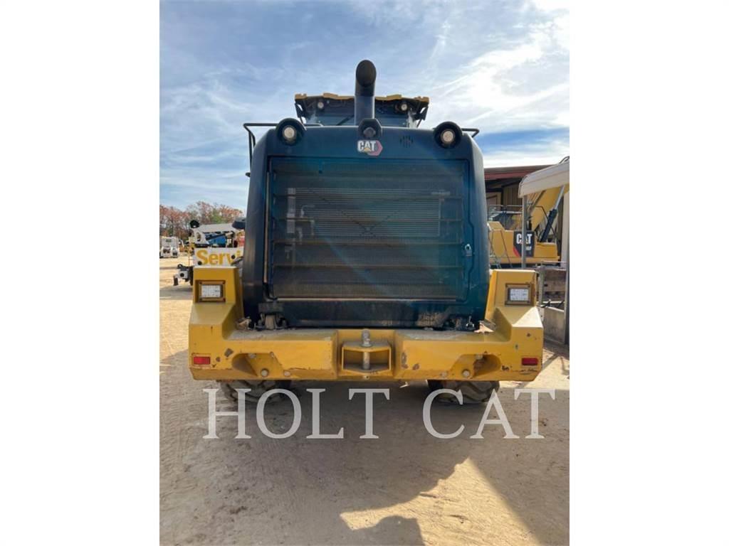 CAT 950M QC Pale gommate