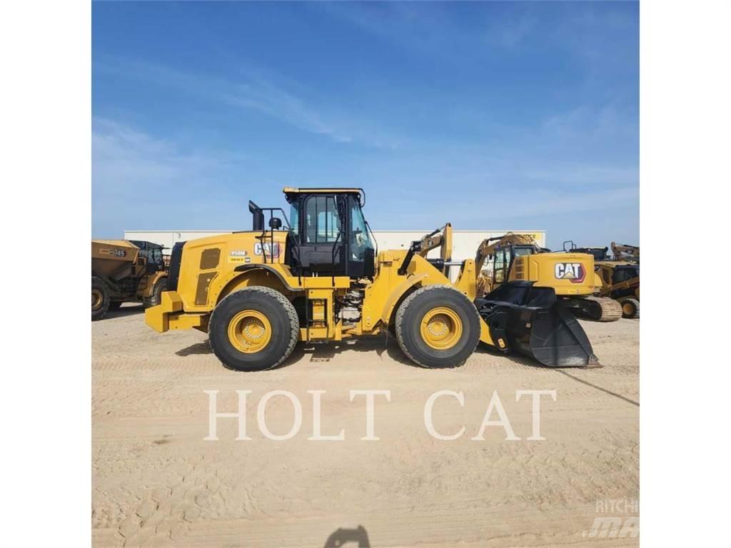 CAT 950M QC Pale gommate