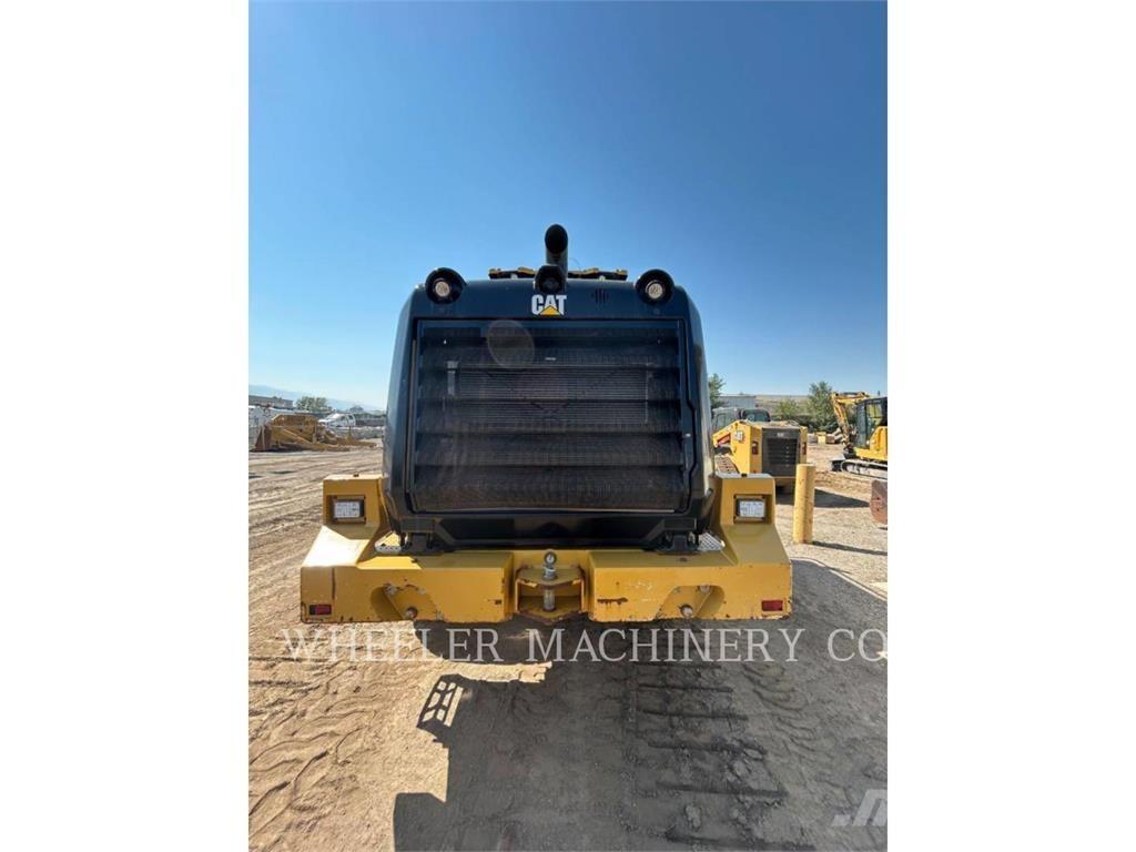 CAT 950M QC Pale gommate