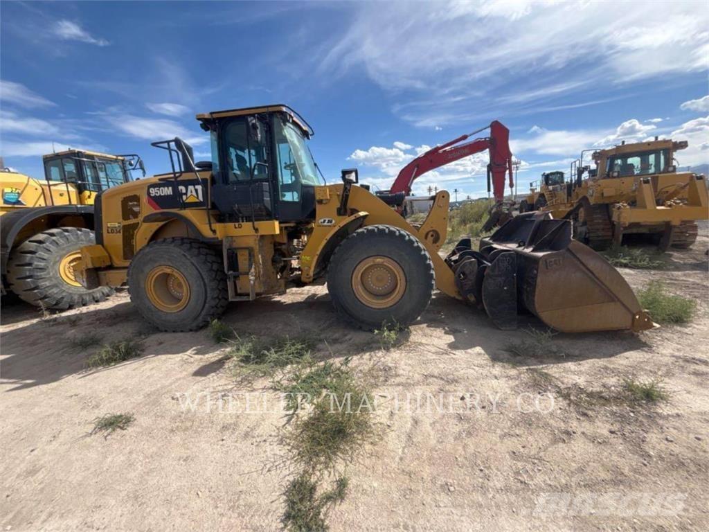 CAT 950M QC Pale gommate