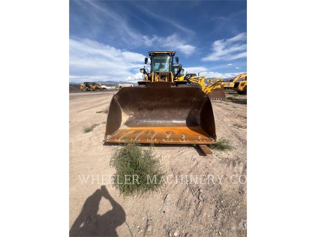 CAT 950M QC Pale gommate