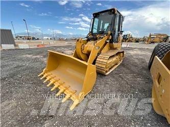 CAT 953 Pale cingolate