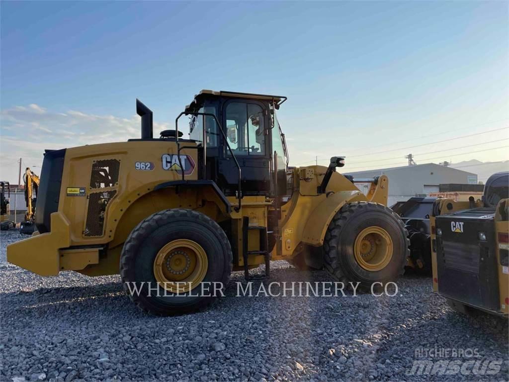 CAT 962 QC Pale gommate