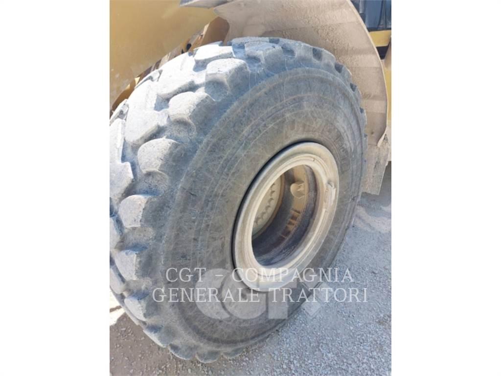 CAT 962G2 Pale gommate