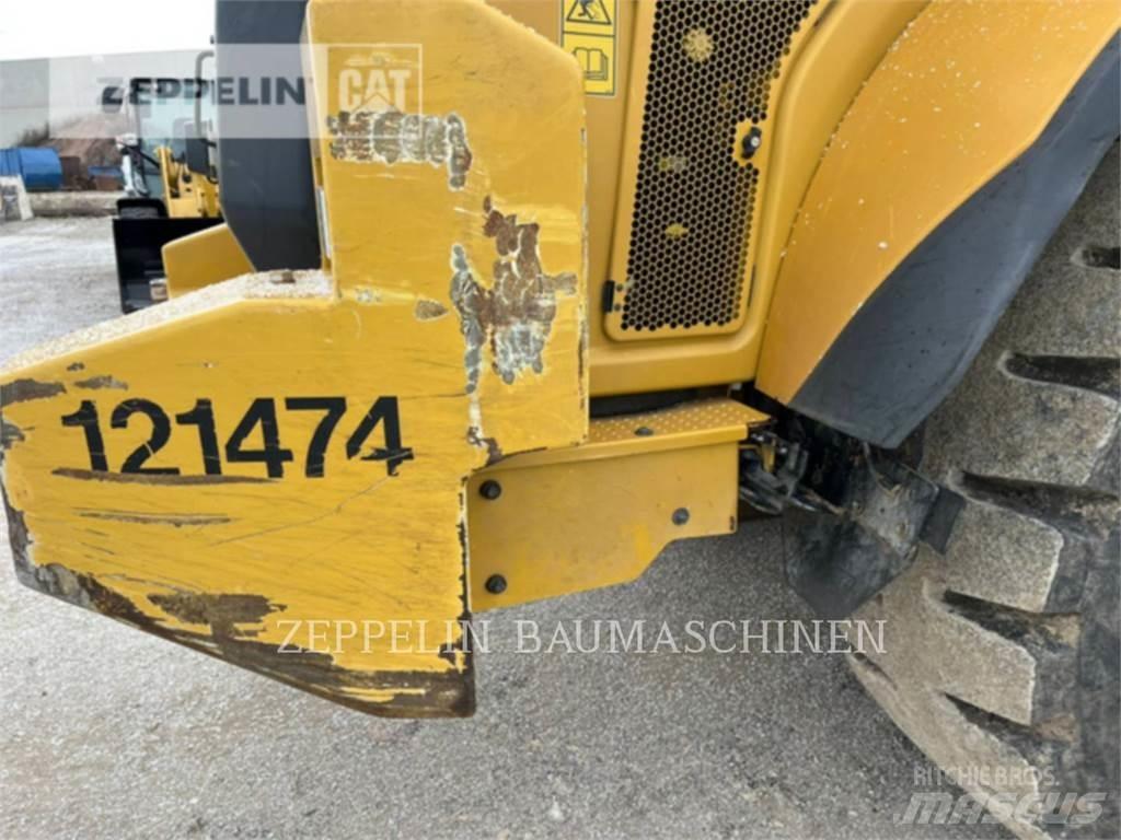 CAT 962M Pale gommate