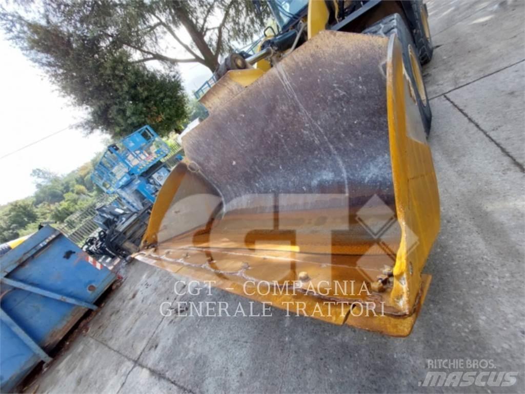 CAT 962M Pale gommate