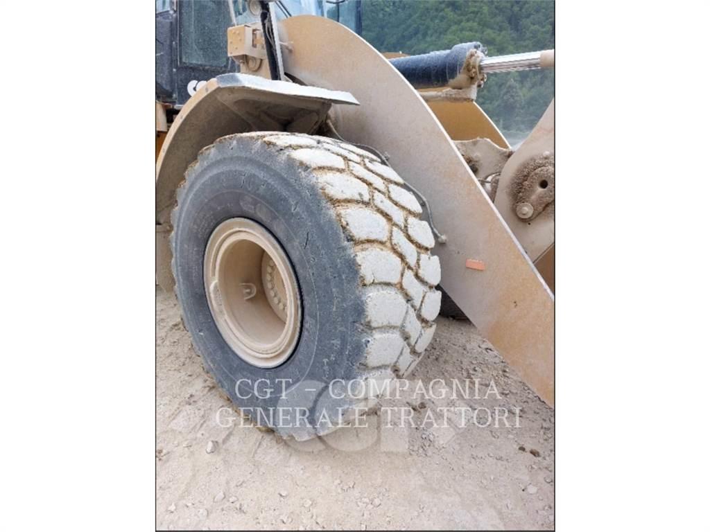 CAT 962M Pale gommate