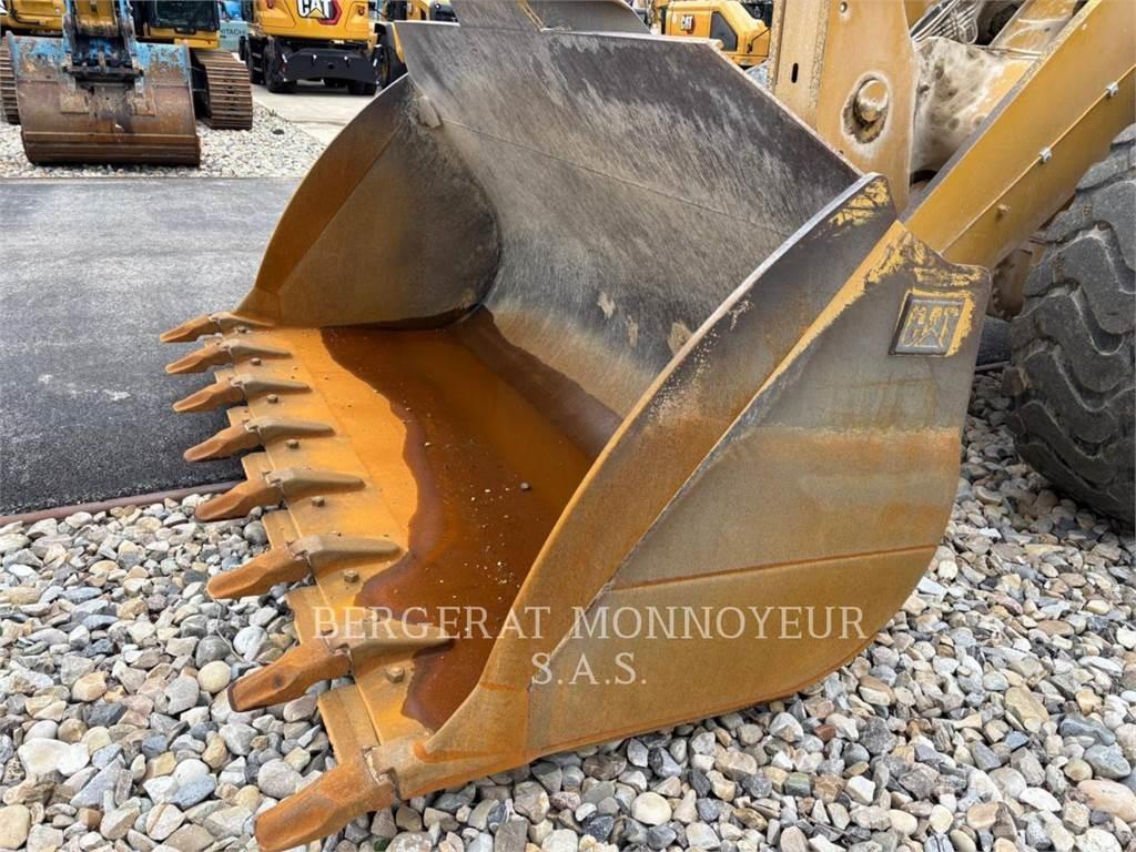 CAT 962M Pale gommate