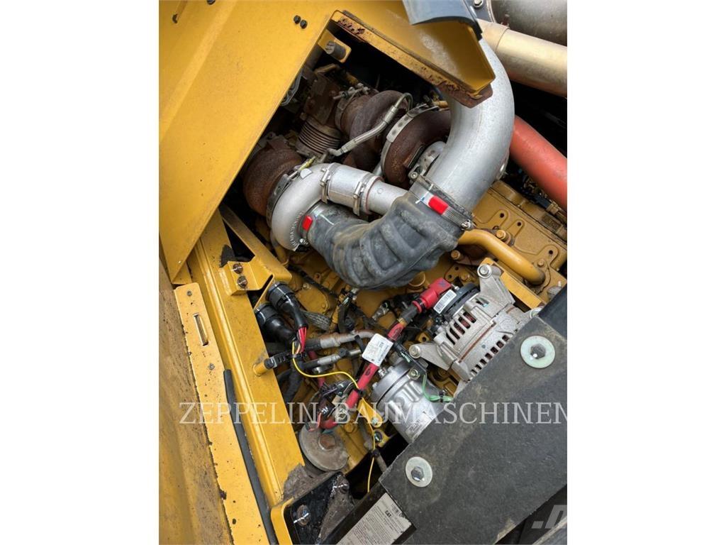 CAT 962M Pale gommate