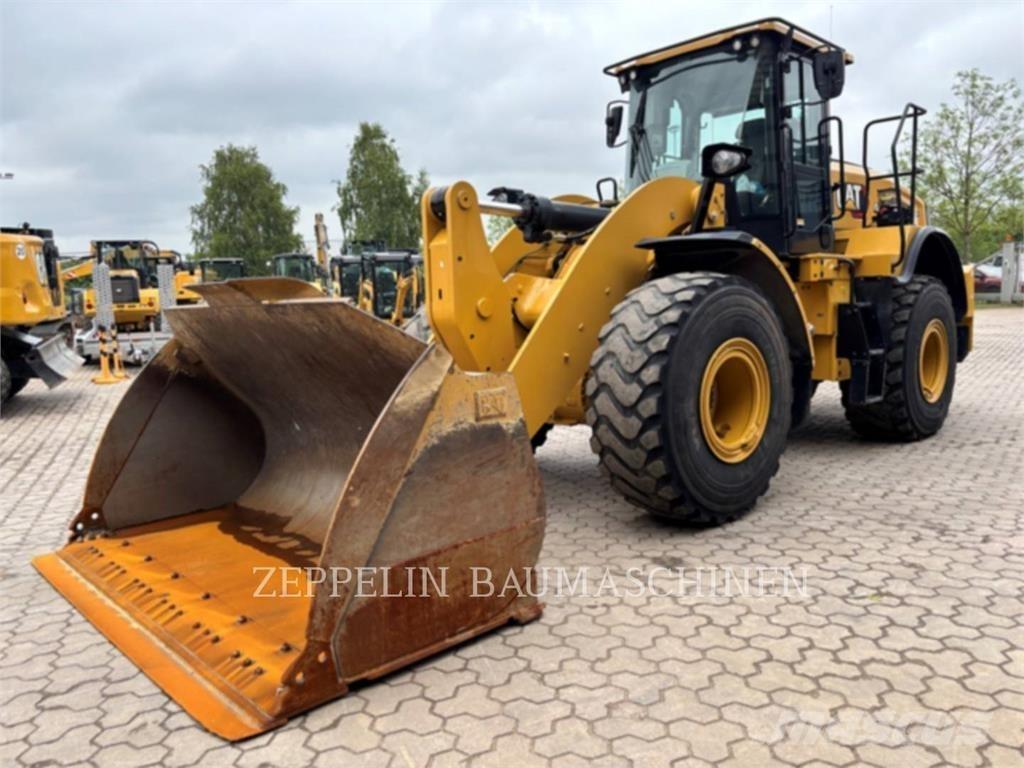CAT 962M Pale gommate