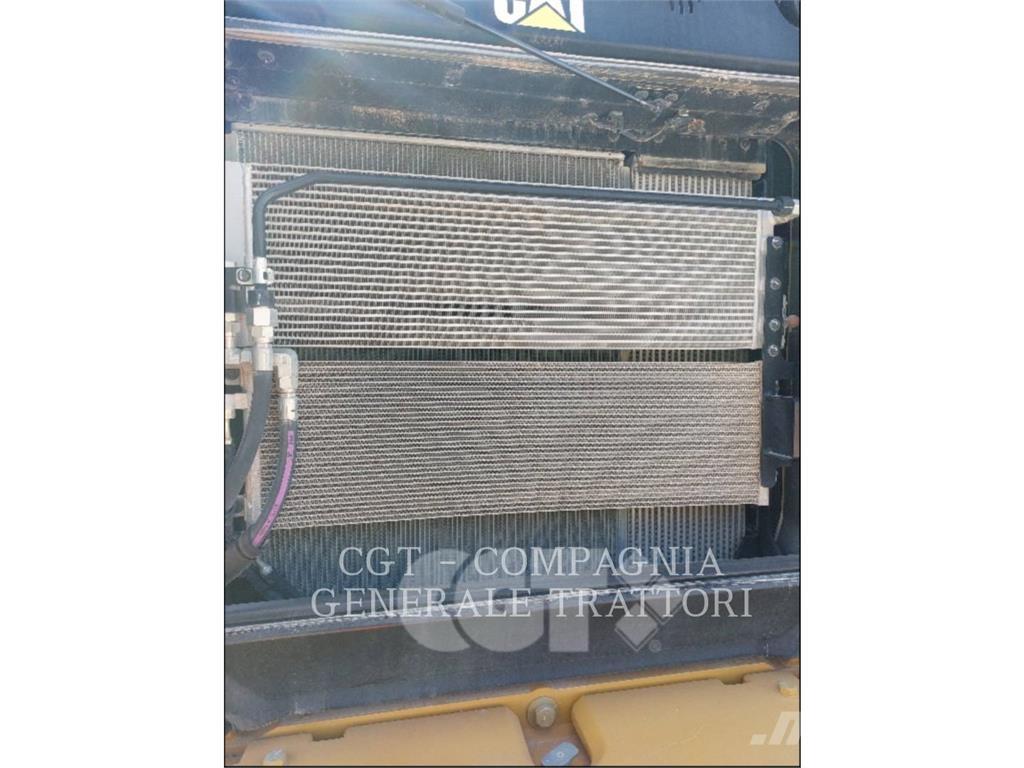 CAT 962M Pale gommate