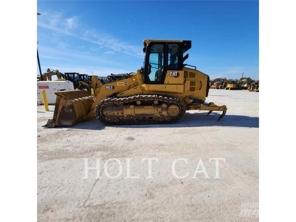 CAT 963 Pale cingolate